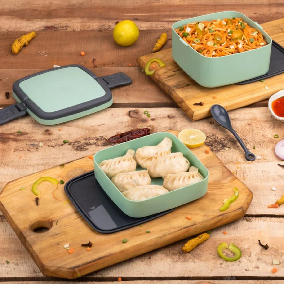 AM6415 GREEN DOUBLE-LAYER PORTABLE LUNCH BOX STACKABLE WITH CARRYING HANDLE AND SPOON LUNCH BOX , Bento Lunch Box