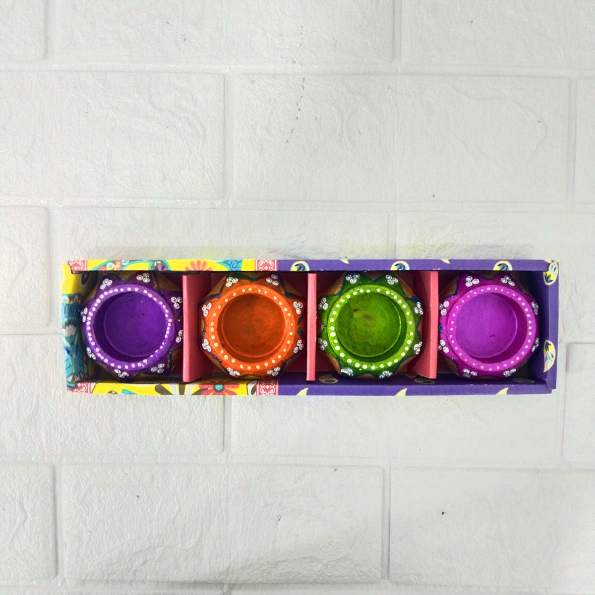 AM0209 Handmade Decorative Diyas For Diwali With wex (4 Pcs)