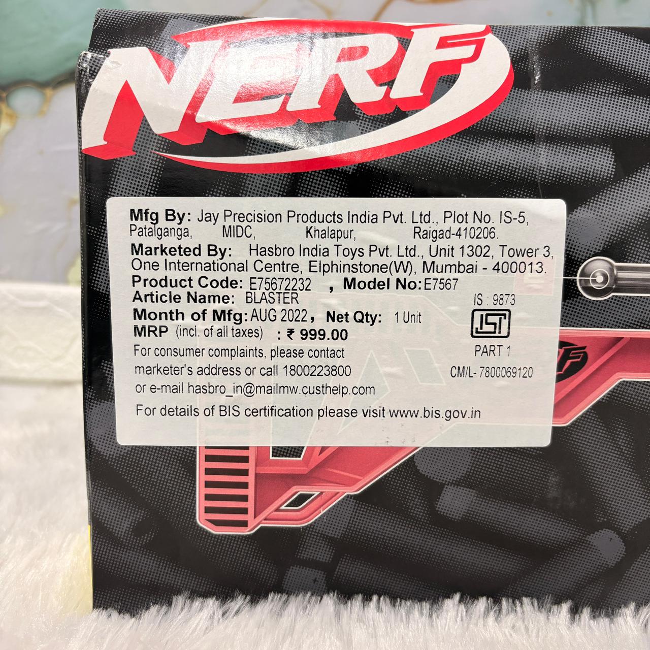 AM7421 Strike Wolf LR-1 Blaster with Targeting Scope and 12 Elite Darts