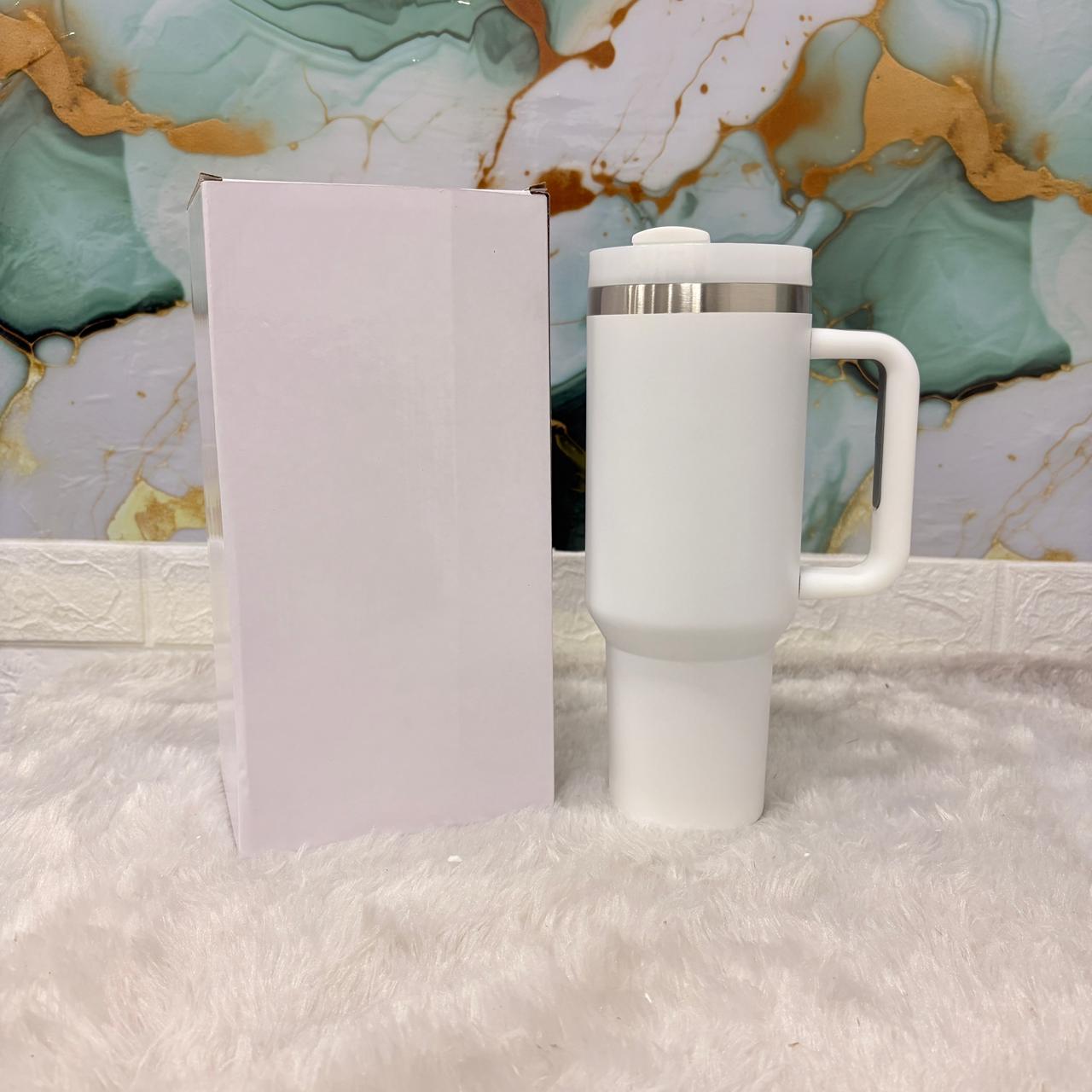 AM7455 Insulated Stainless Steel Travel Tumbler with Handle and Splash-Resistant Lid