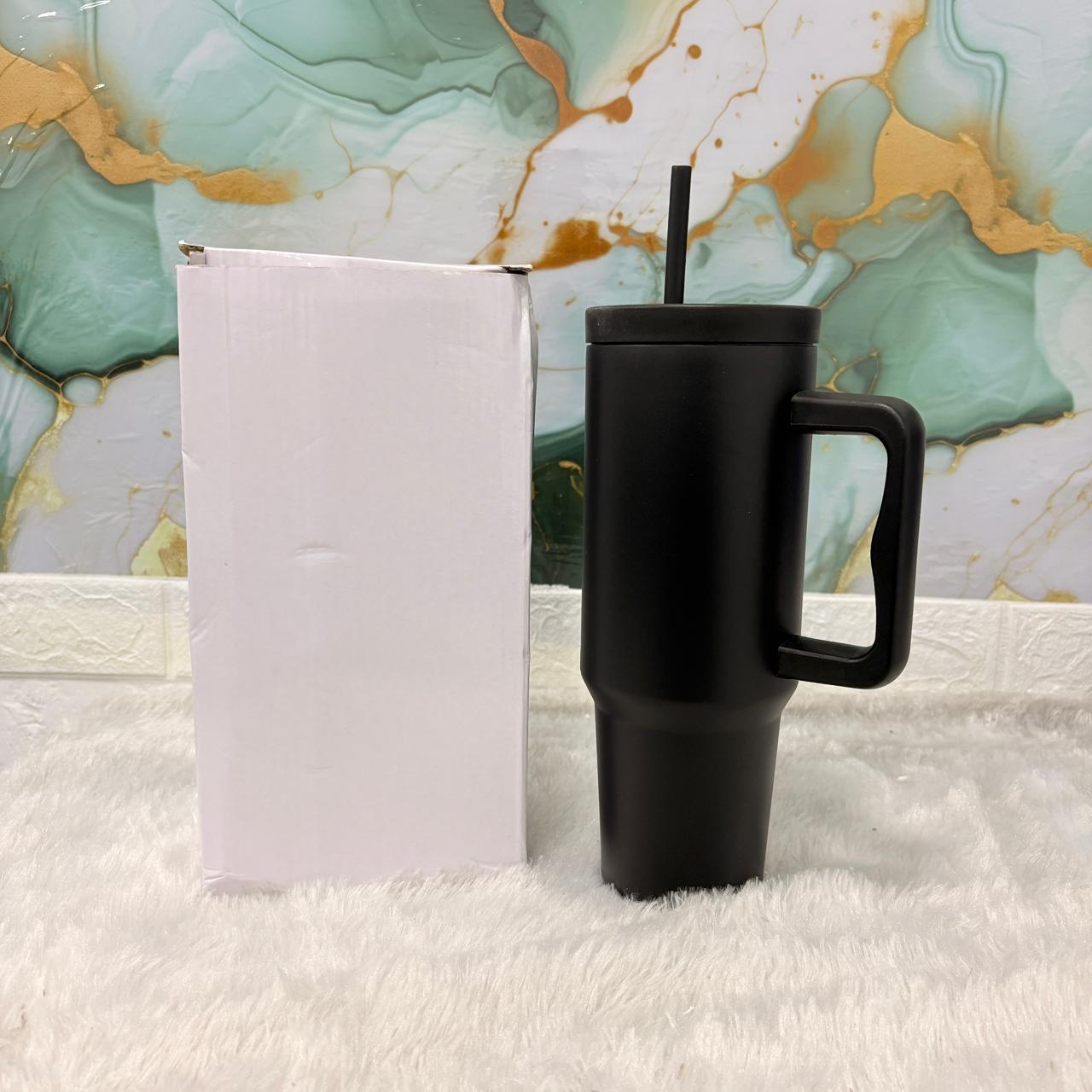 AM7458 Matte Black Insulated Travel Tumbler with Ergonomic Handle and Straw
