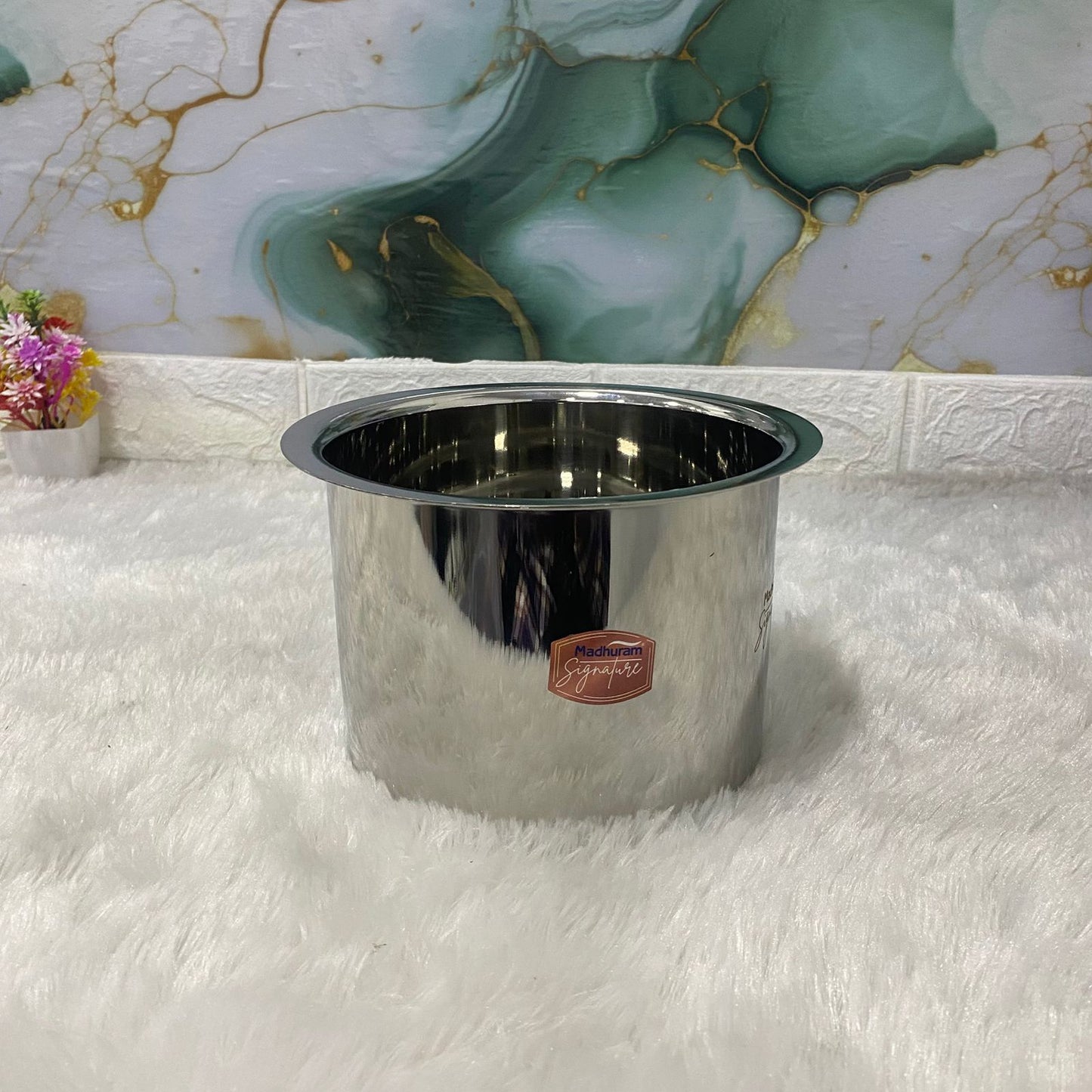 AM7582 Madhuram Signature Premium Stainless Steel Deep Container (2120 ml, 12x15x15 cm)