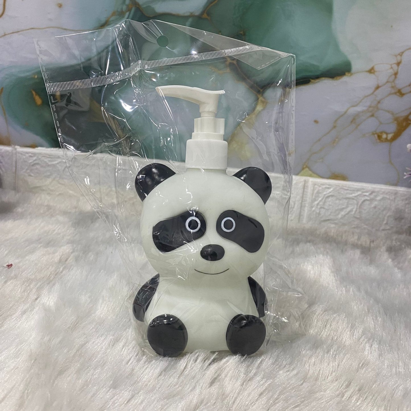 AM7634 Cute Plastic Liquid Hand Soap / Shampoo Dispenser Pump Bottle For Kids Bathroom
