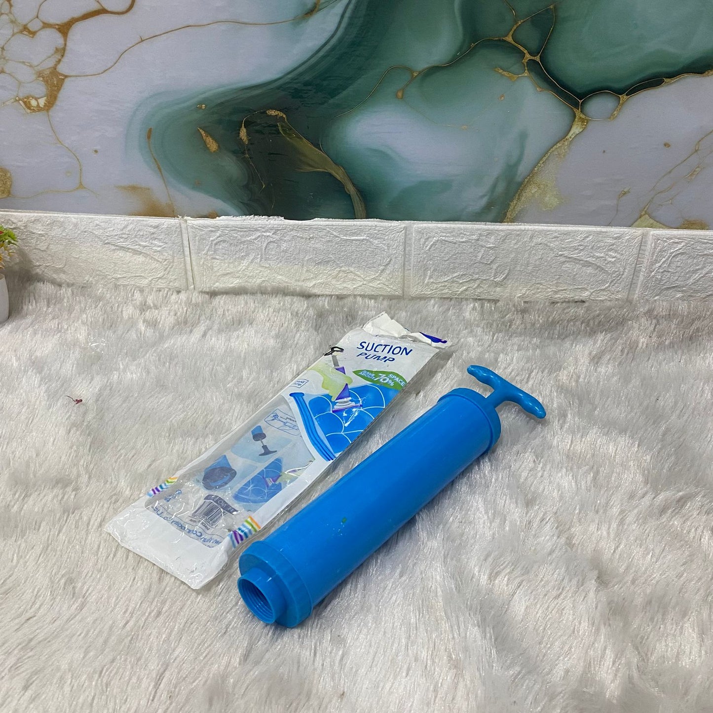 AM7666 Manual Hand Suction Vacuum Pump For Clothes And Bedding Compression Storage Bags