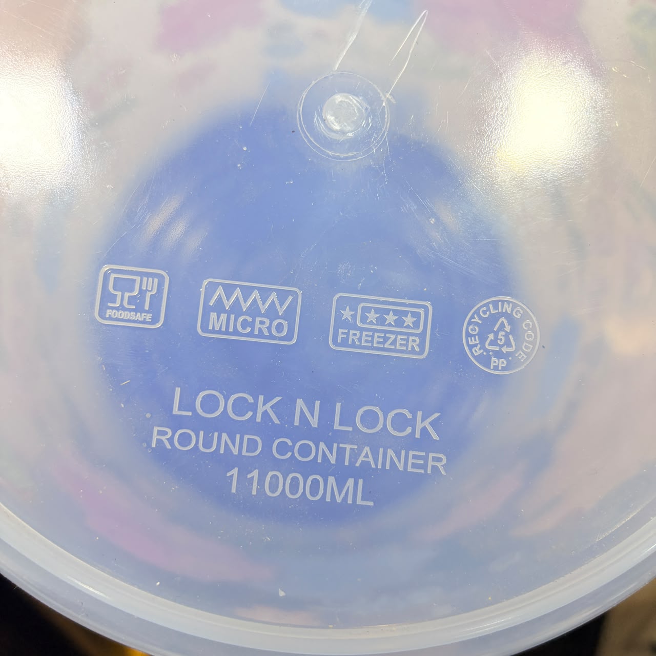A06557 Round Lock & Lock Printed Plastic Container with Lid - 11000ml