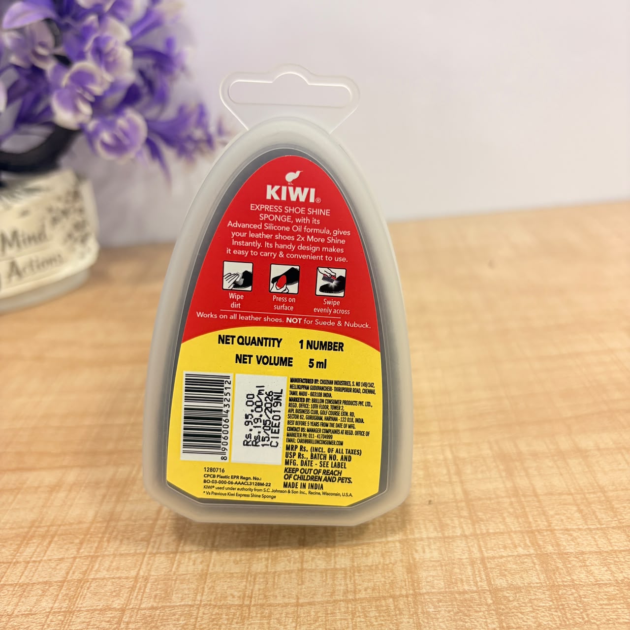 A06621 KIWI Express Shoe Shine Sponge with Advanced Tri-Silicone Formula, Neutral (5 ml)