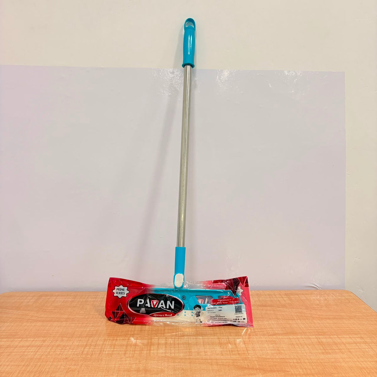A07018 12inch TPR Wiper with Soft Rubber Blade & Stainless Steel Handle
