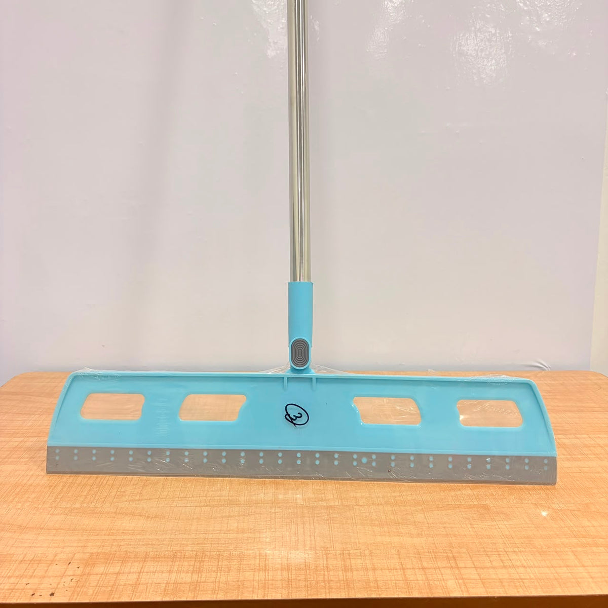 A07022 21 Inch 180° Rotating Head TPR Floor Wiper with Stainless Steel Handle