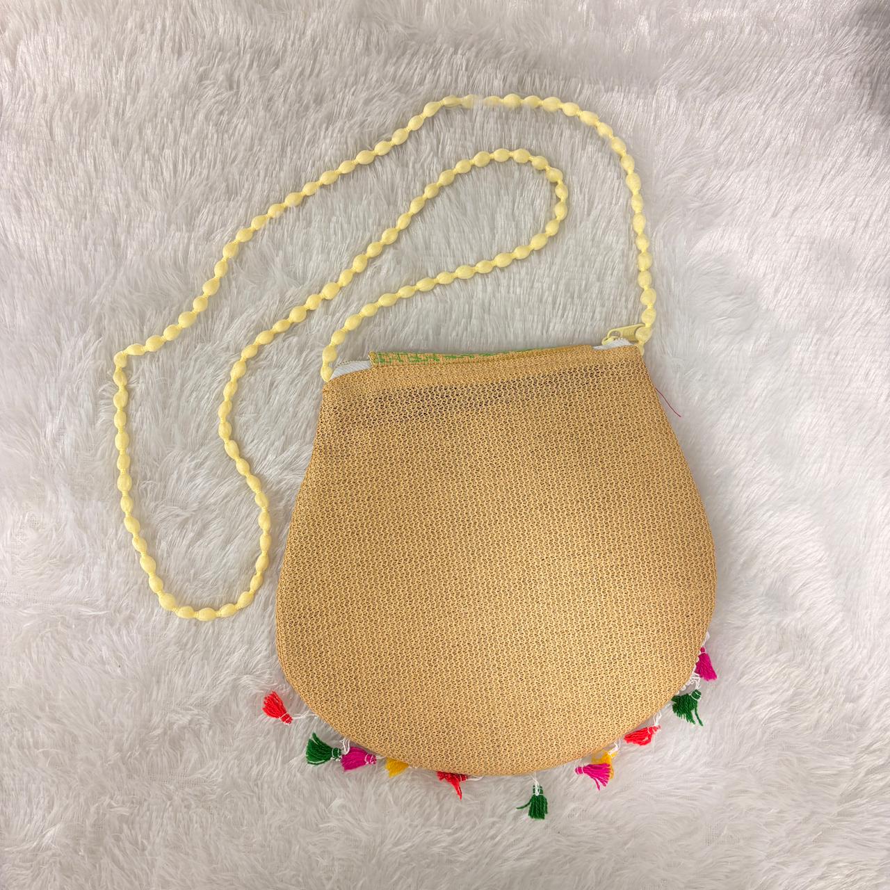 Di0037 White Flap Dori Design Traditional Handcrafted Purse – Elegant Ethnic Art