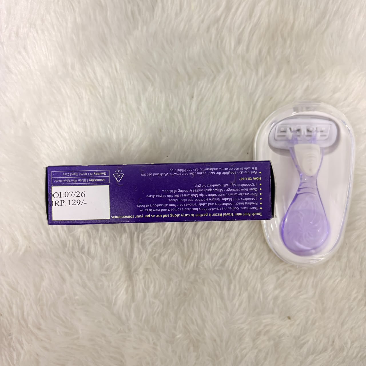 A06705 Touch Feel Women's Hair Removal Razor with In-Built Gel Bars