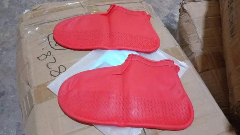 A06513 Non-slip Silicone Waterproof Shoe Cover – Durable Rain Protection (Medium)