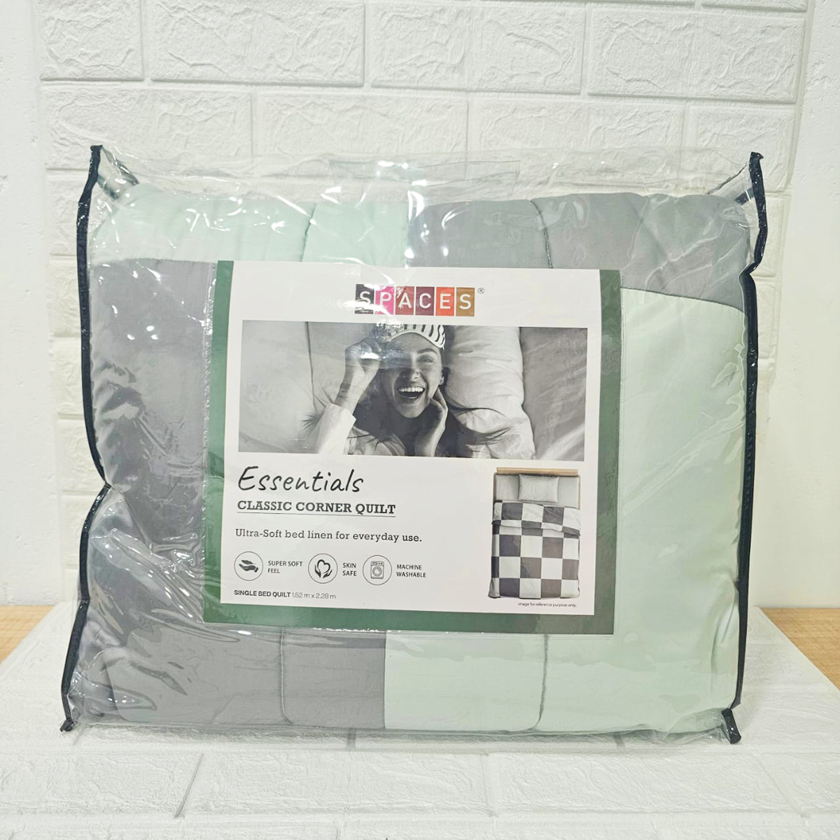 Di0017 Welspun Essentials Classic Corner Single Bed Quilt - 1.52mtr x 2.28mtr