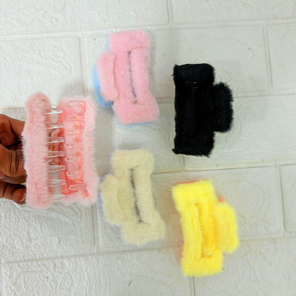 AM6383 Dual Shade Square Shape Fur Hair Claw - 1pc (Multicolour)