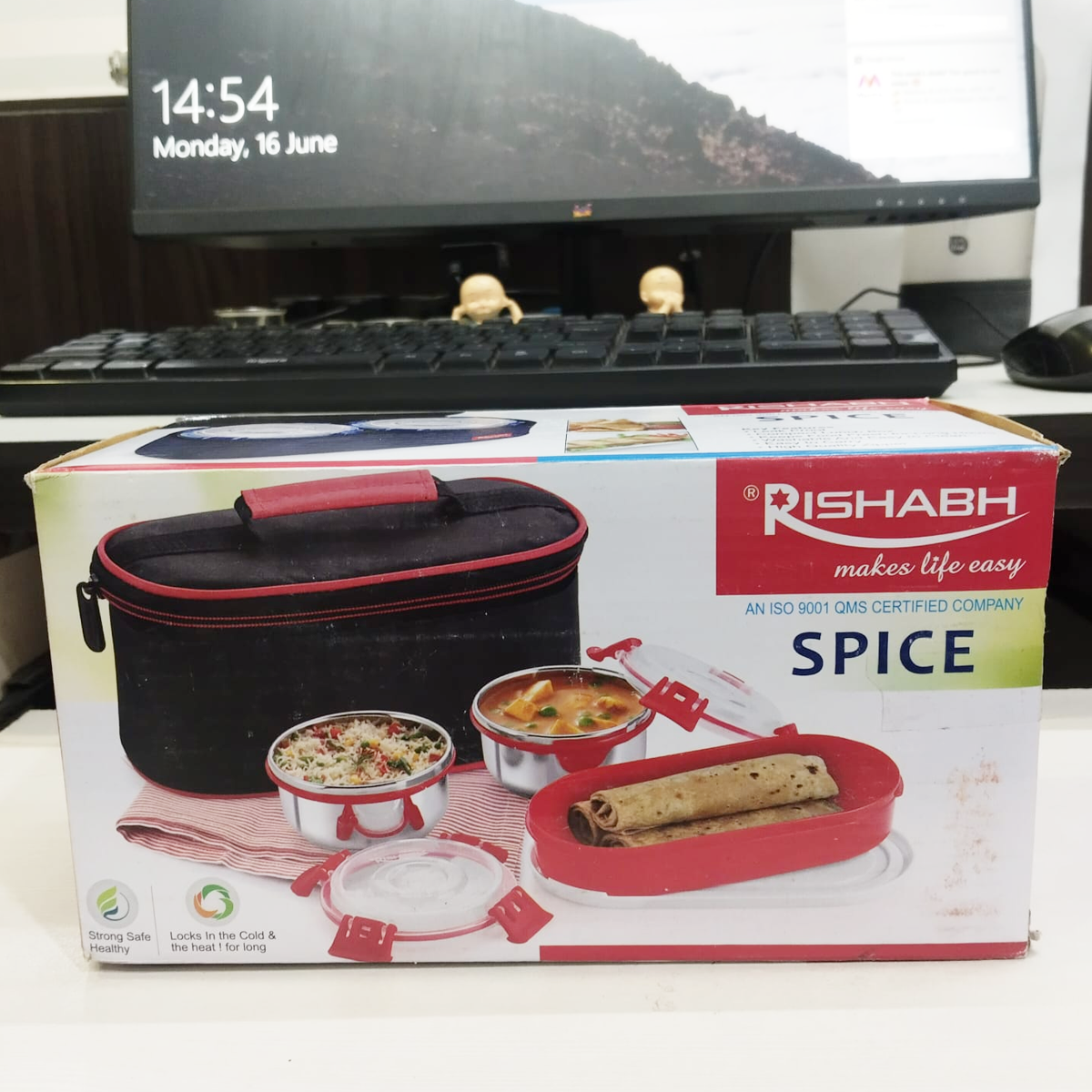 AM5655 Rishabh Spice Lunchbox With 1 Box ,2 container and Jacket