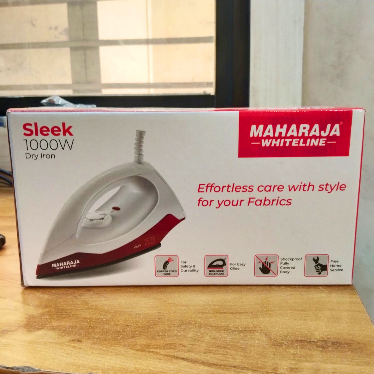 AM5809 Maharaja Sleek 1000-Watt Dry Iron