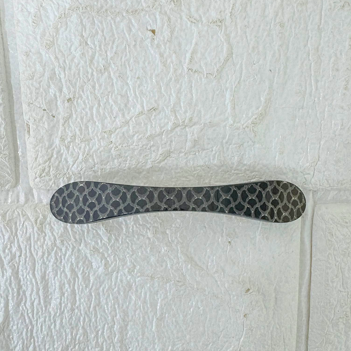 AM6395 Sleek Black & Grey Snakeskin Patterned Hair Barrette / Clip