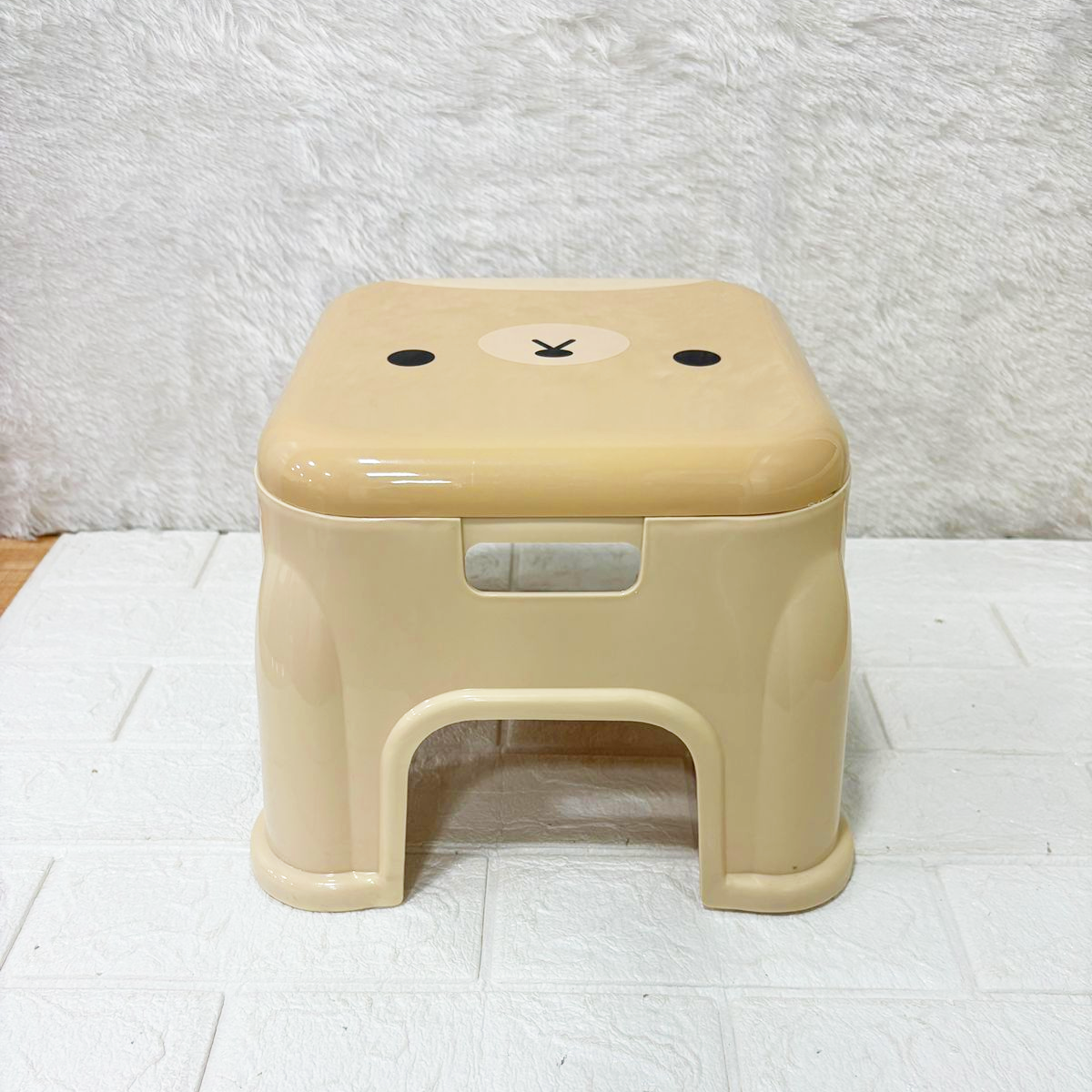 AM6302 Plastic Sitting Stool for Kids – Cute Animal Theme