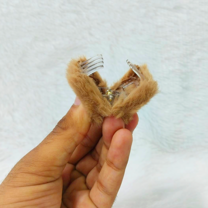 AM6219 Mixdesign Small Furry Hair Clutchers