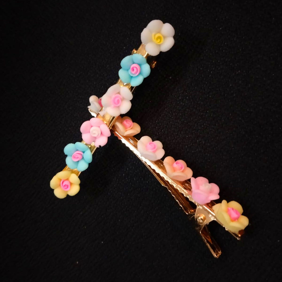 AM5879 Colorful Flower Hair Clip for Girls – Pack of 1 Pair