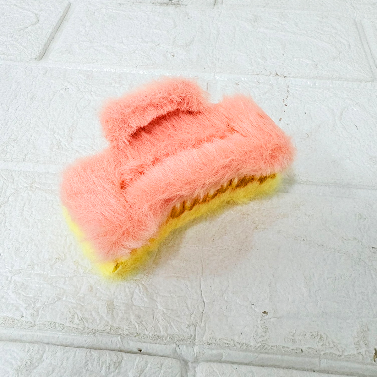 AM6383 Dual Shade Square Shape Fur Hair Claw - 1pc (Multicolour)