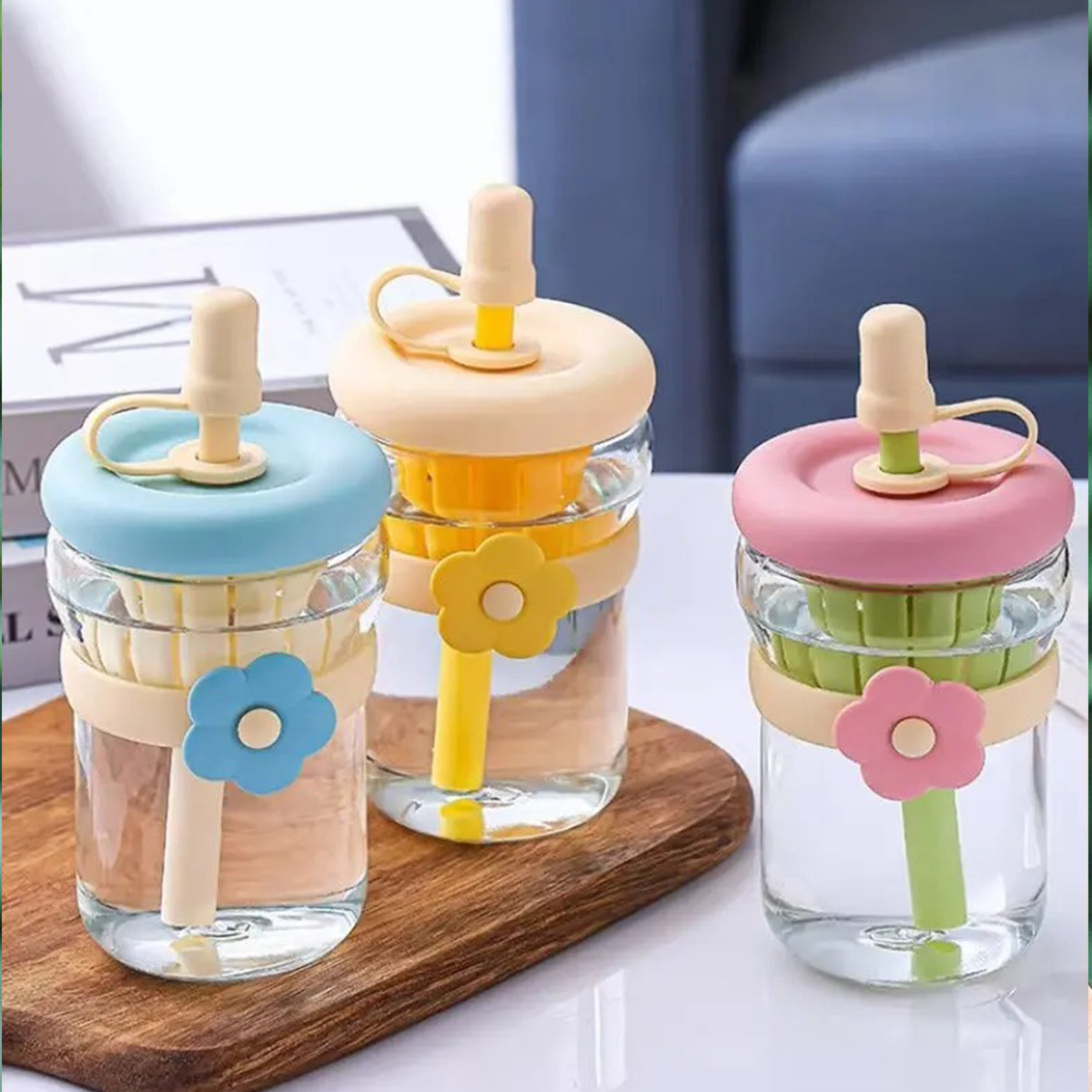 AM7108 Flower Glass Sipper Bottle - 500ml, Built-in Juicer & Straw