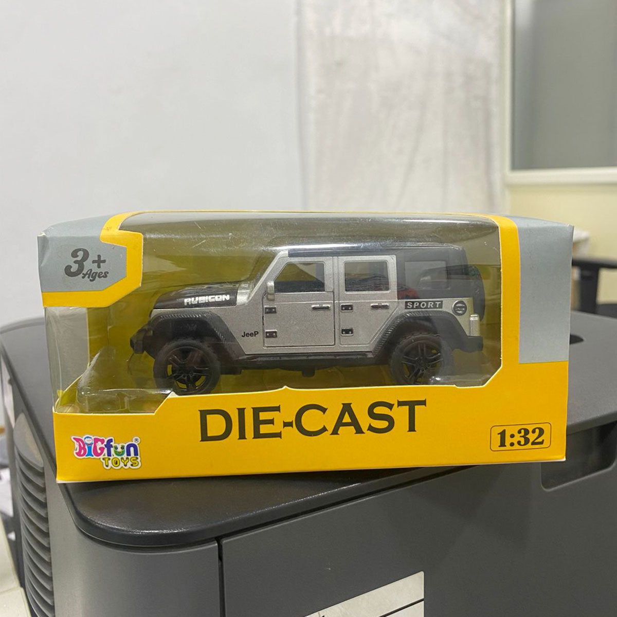 AM3448 Die Cast Metal Jeep Car D3201 Pull Back Car Exquisite Model