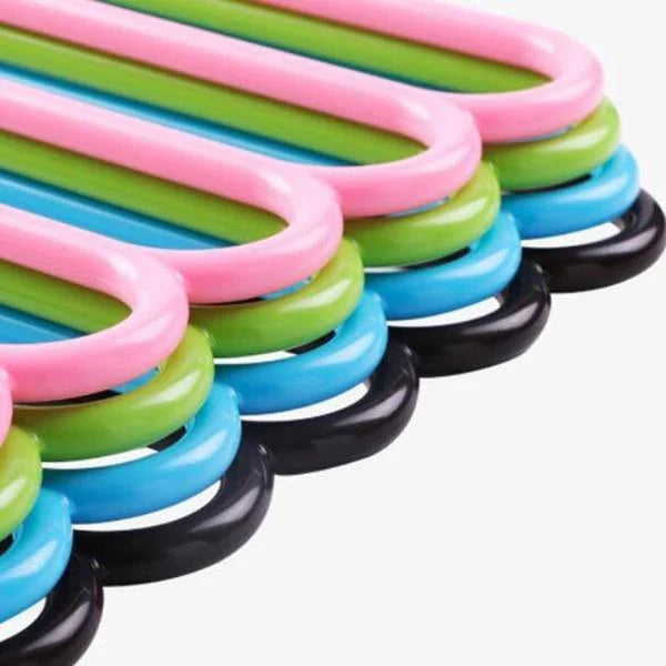 0587 Space Saving Hanger – 5-Layer Multipurpose Plastic | GlimmerHome