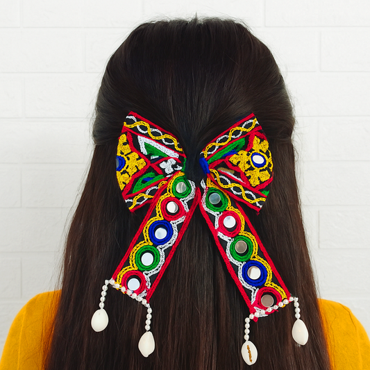 Di0311 Traditional Navratri Kodi Bow Clip – Traditional Mirror Work Hair Accessory for Garba
