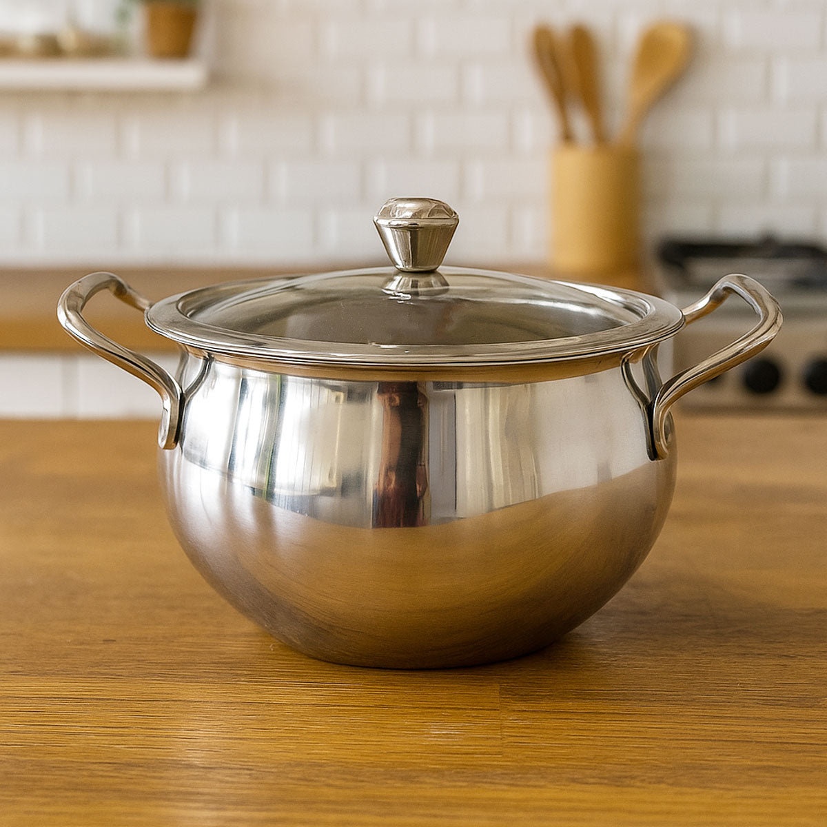 AM6004 Madhuram Stainless Steel Coconut Handi with Lid – Size 1
