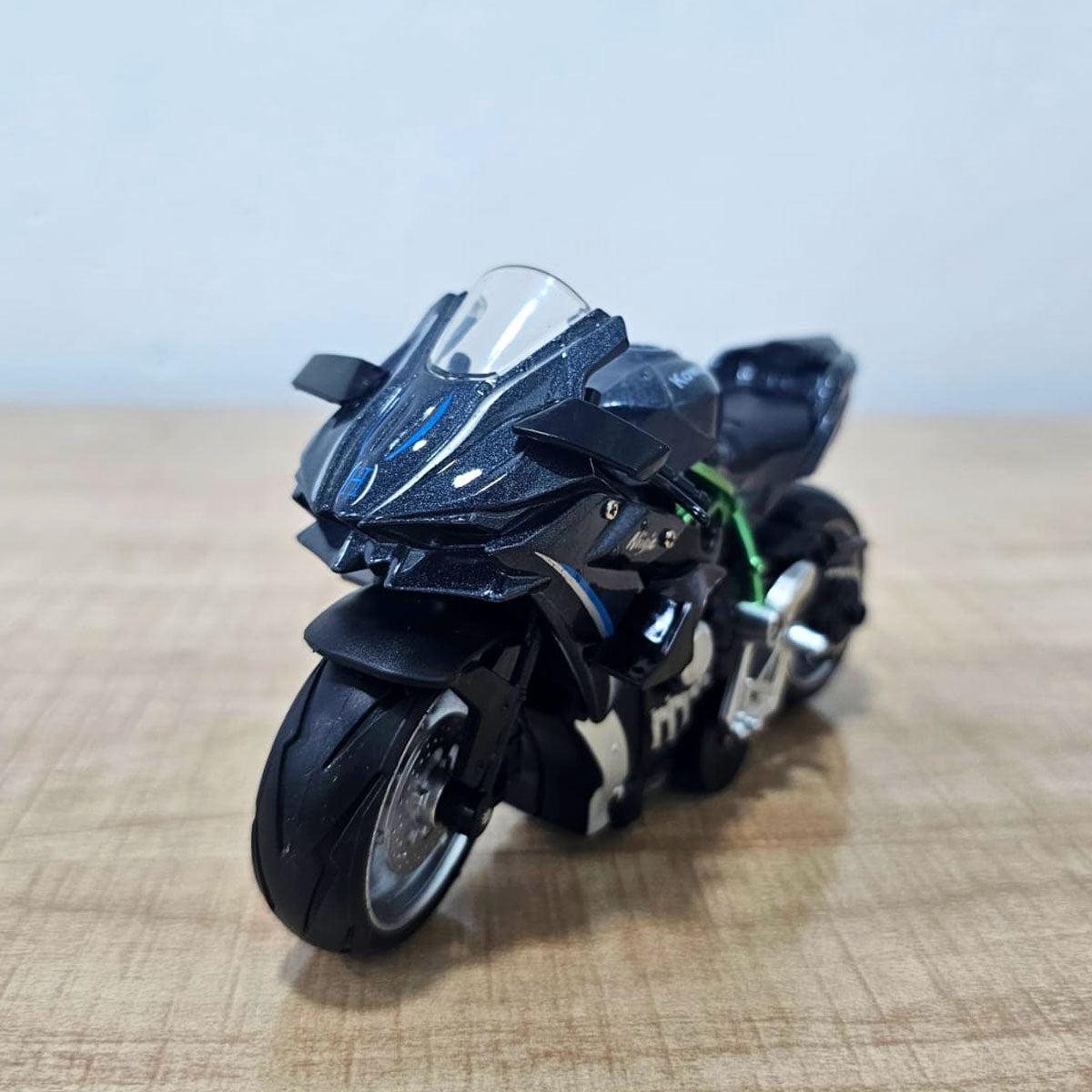AM5961 Premium Die-Cast Metal Sport Bike Toy – Realistic Scaled Model for Play & Display