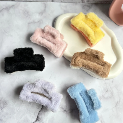AM6383 Dual Shade Square Shape Fur Hair Claw - 1pc (Multicolour)