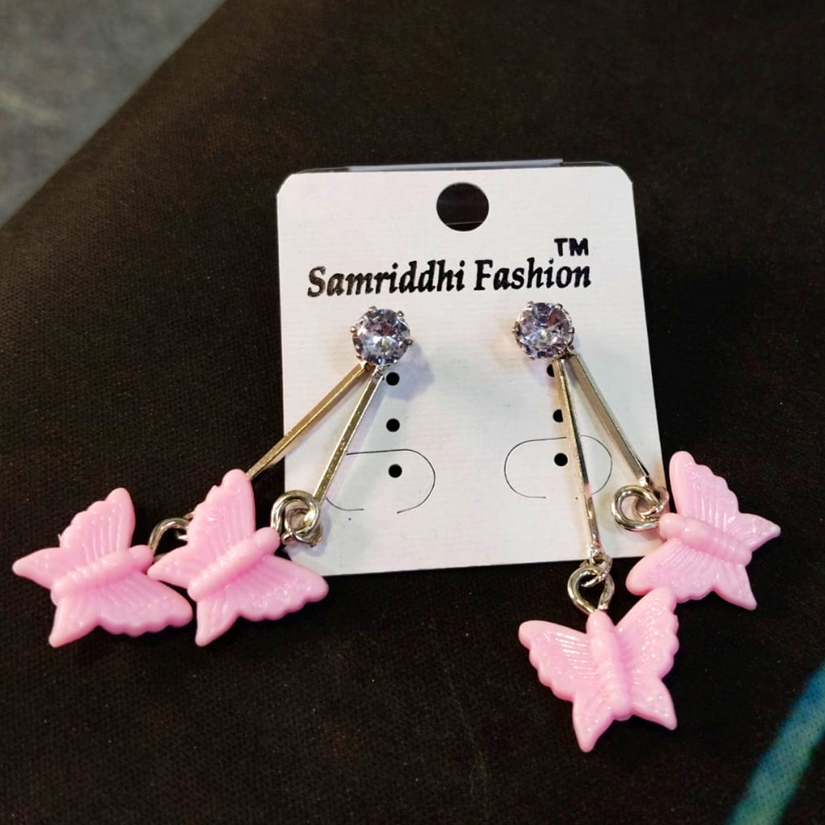 AM5872 Multidesign Lightweight Drop Earrings - Pack of 1 pair