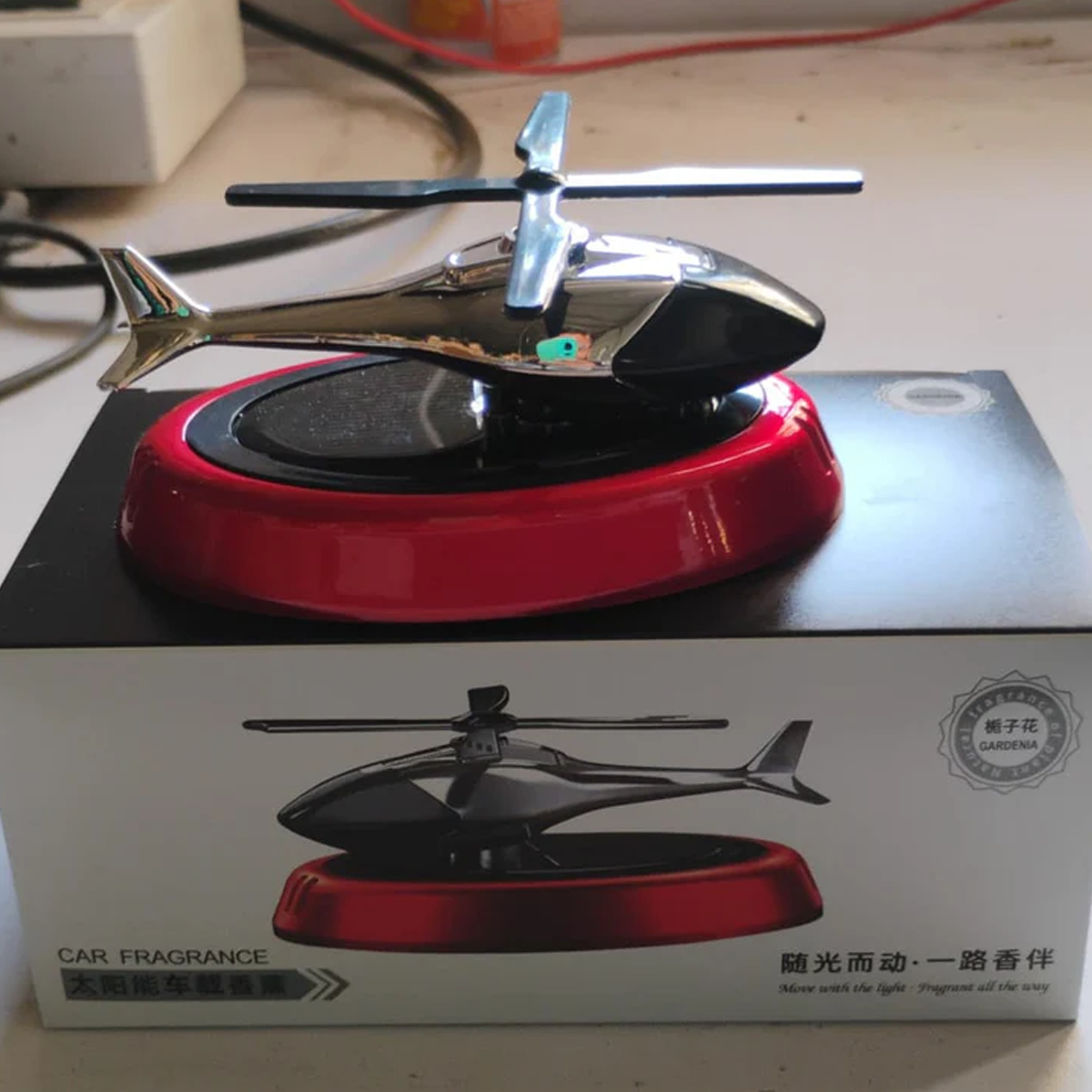 15510 Solar-Powered Rotating Helicopter Car Air Freshener