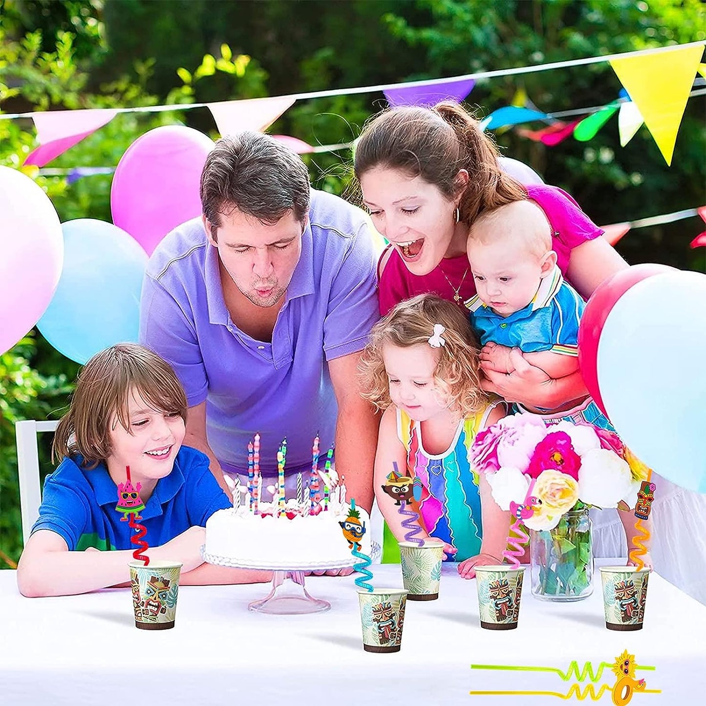 AM7761 Reusable straws are perfect for kids' summer parties. Plastic Straws Reusable Drinking Straws with Cartoon Decoration for Kids Birthday Party Favors or other summer celebration (4 pc Set)