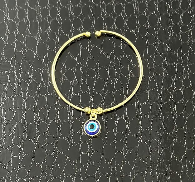AM1085 Charm Bracelet