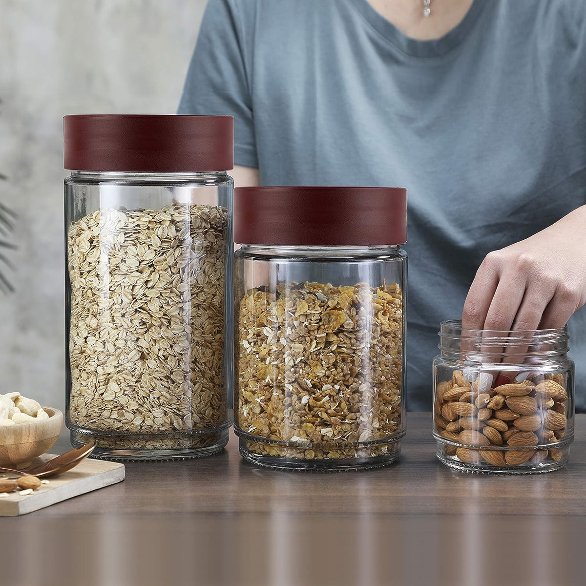 AM0655 CELLO Modustack Glassy Storage Jar | Glass Jar with Lid | Air Tight Steel Lid and Stackable | For Storage of Food, Pulses, Spice, Cereals, Cookies, Dry Food | 750ml, Maroon