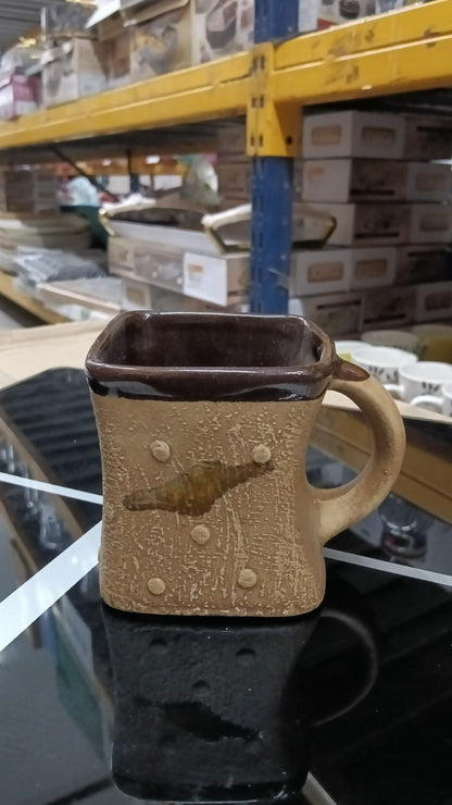 AM20002 mug2