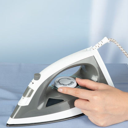 AM6804 1200 Watt Dry Iron for clothes
