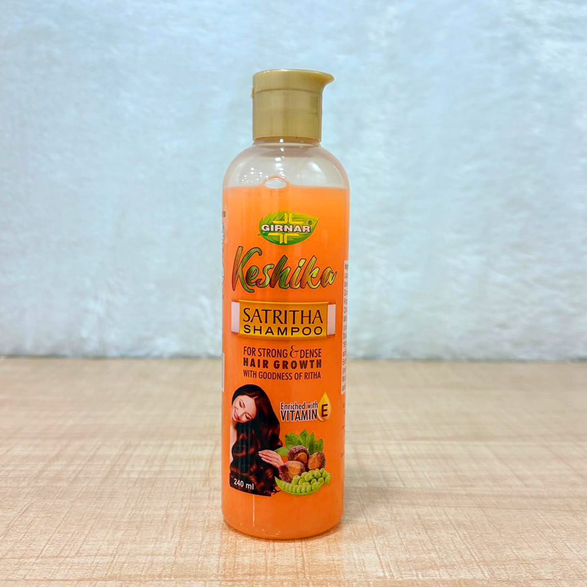 AM6681 Girnar Keshika Satritha Shampoo with Ritha & Vitamin E (240ml)