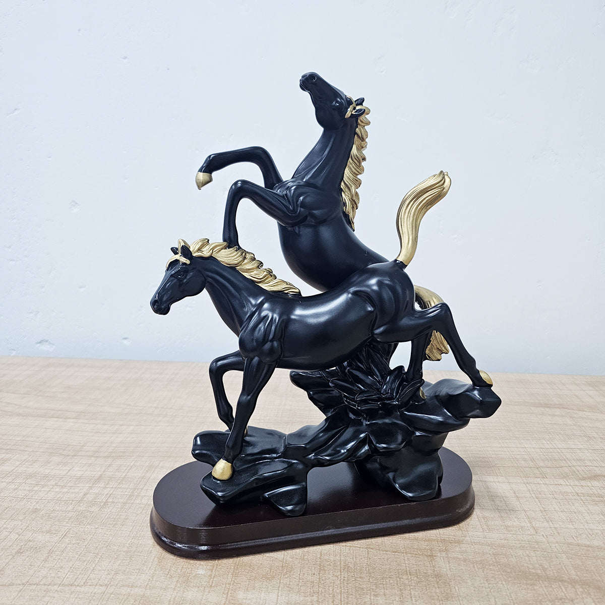 AM5929 Standing On Mountain Horse Showpiece, Double Horse Showpiece for Home, Table, Office