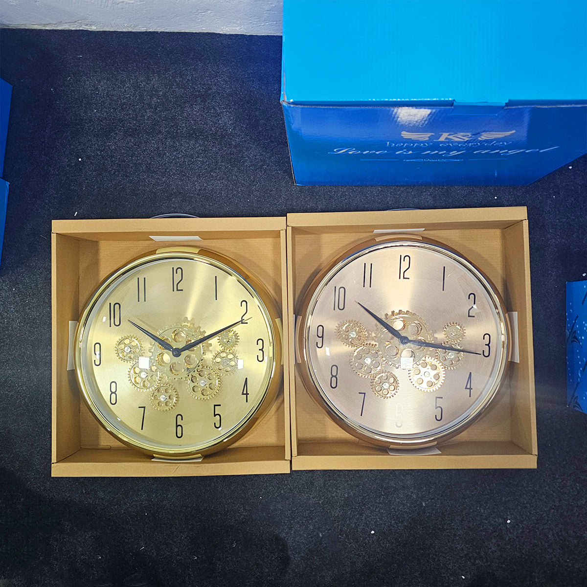 AM5947 The Moving Hour Luxury Designer Analog Gold Wall Clock with Moving Gear Mechanism