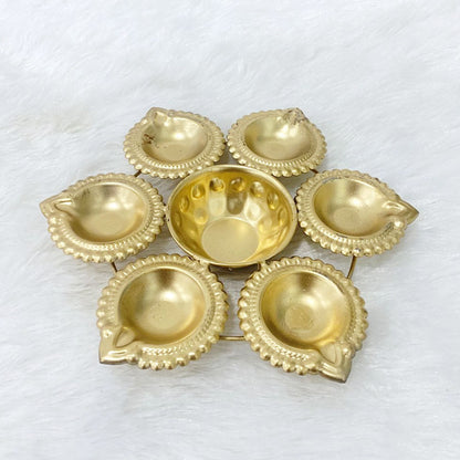 Di0320 Golden Decorative Diya Set – 6 Small Diyas with Central Holder
