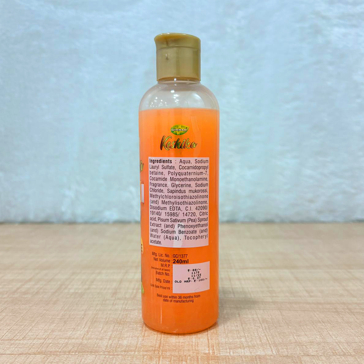 AM6681 Girnar Keshika Satritha Shampoo with Ritha & Vitamin E (240ml)