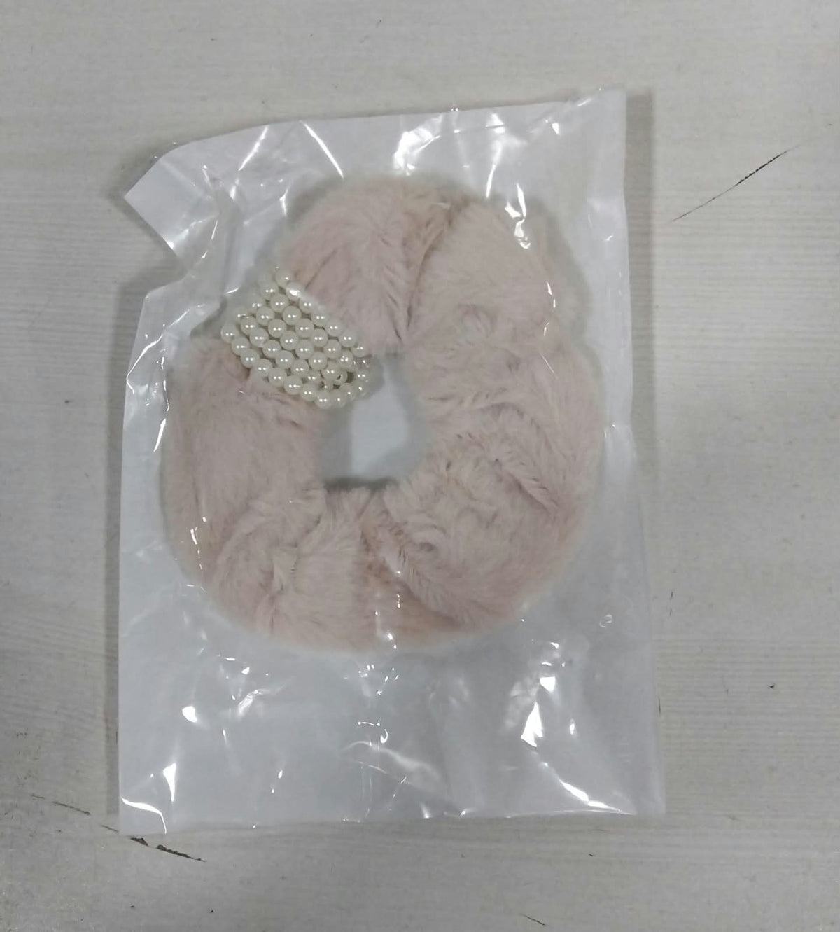 TM0047 Pearl Fur Hair Scrunchies