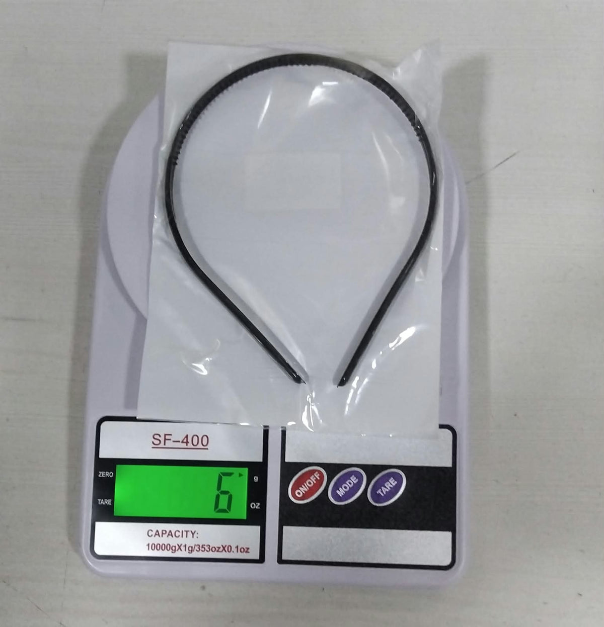 TM0266 Plastic Plain Black Headband