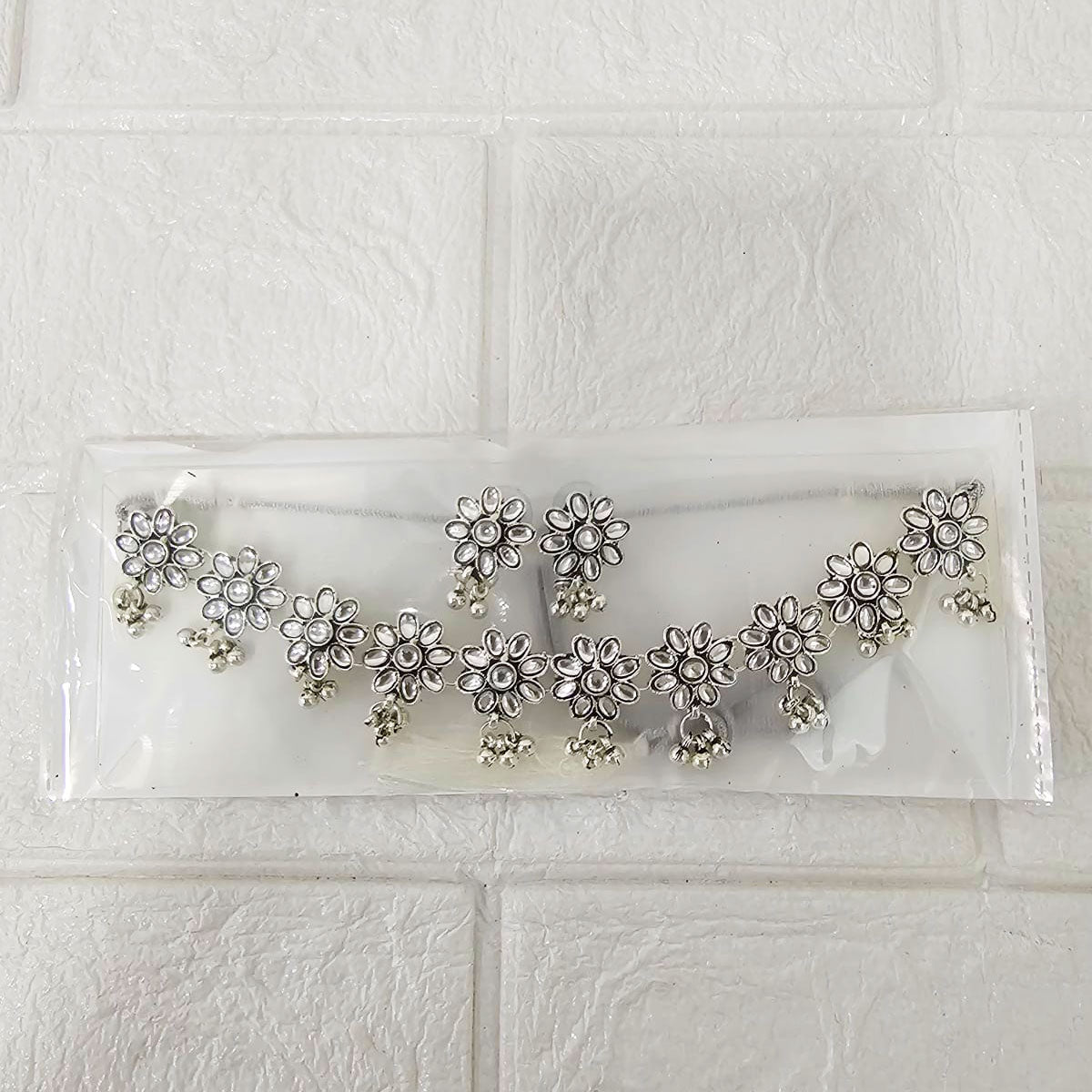 Di0048 Oxidized Silver Flower Choker Necklace with Earrings
