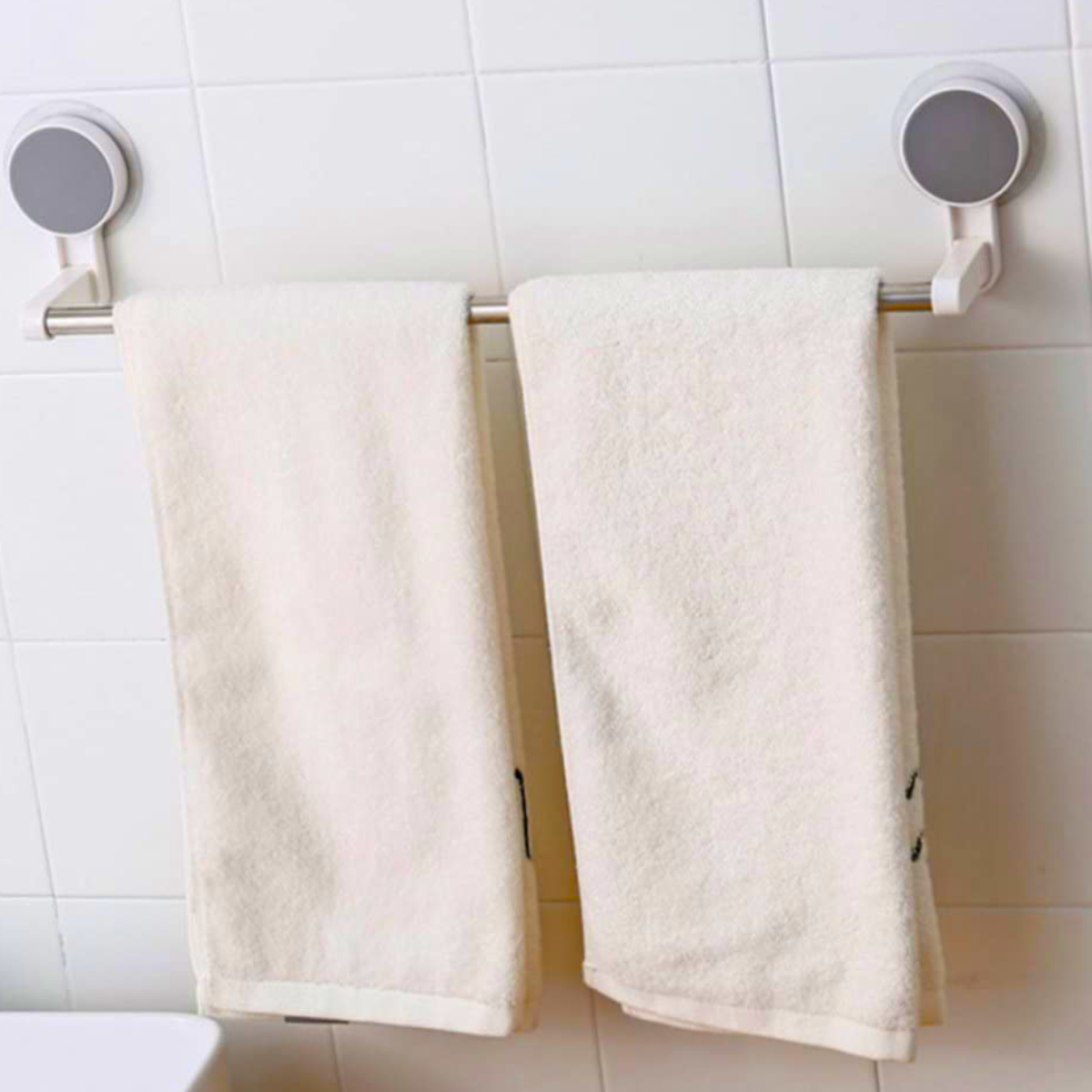 AM5482	Steel Pipe Towel Holder