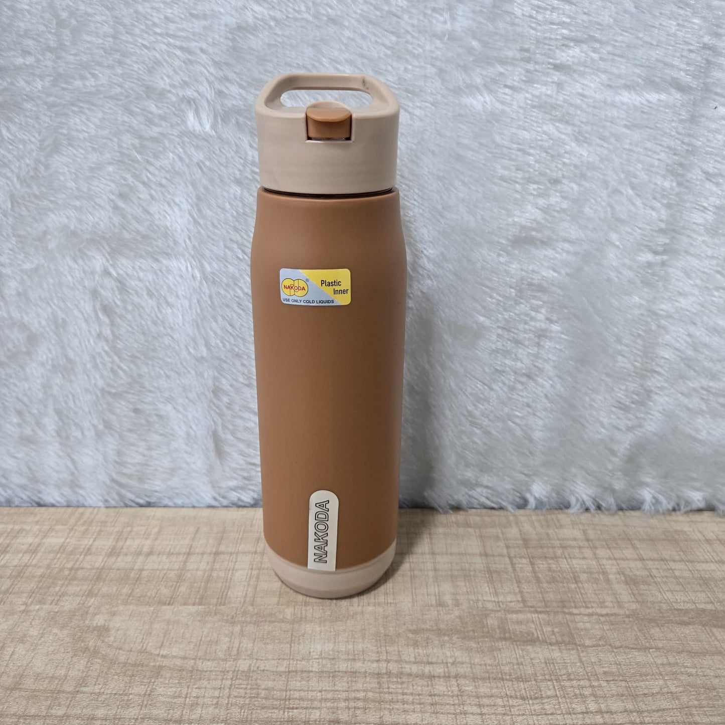 AM7098 Nakoda Grippo Insulated Plastic Inner Bottle 900ml