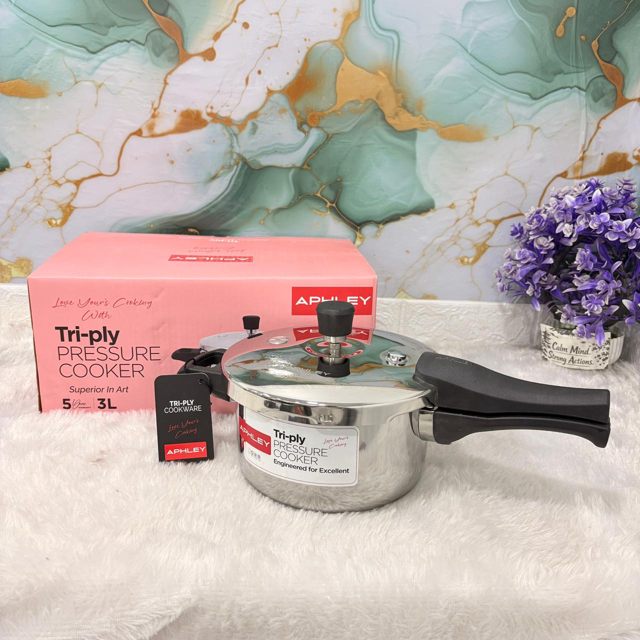 AM7308 Tri-Ply Stainless Steel Outer Lid Pressure Cooker - 3 Ltr