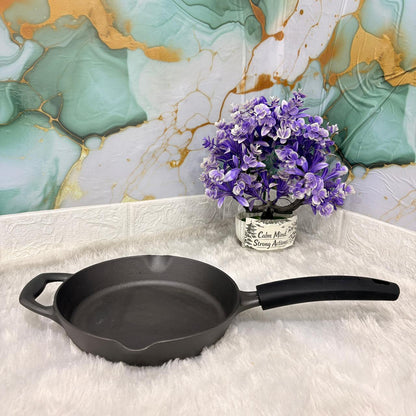 AM7413 Tramontina Titanex 20cm Pre-Seasoned Cast Iron Frypan with Silicone Grip
